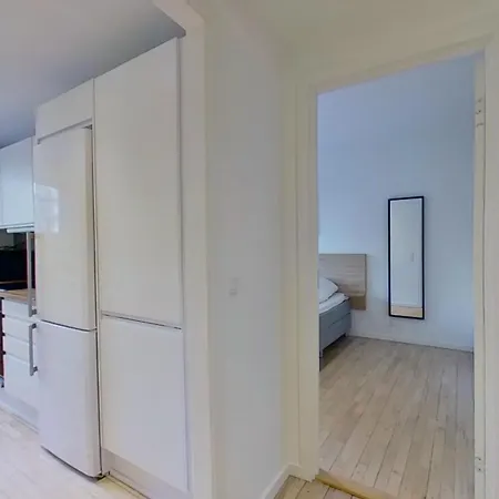 Fantastic 2-br In Frederiksberg C - 241
