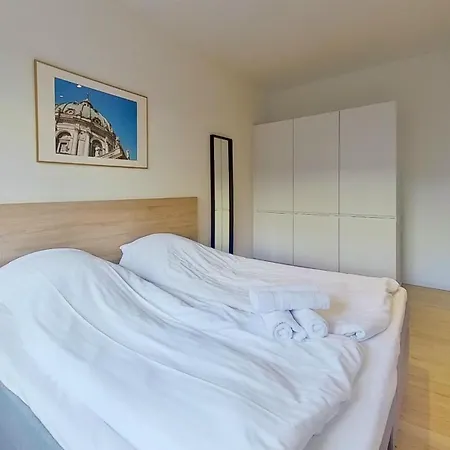 Fantastic 2-br In Frederiksberg C - 241 Lejlighed